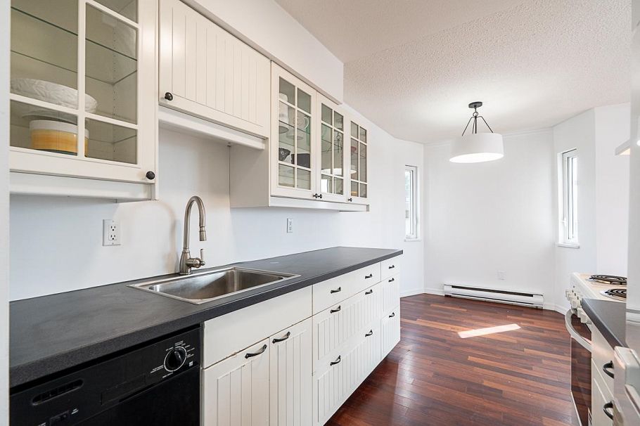 203 107 W 27th Street North Vancouver, BC - 10