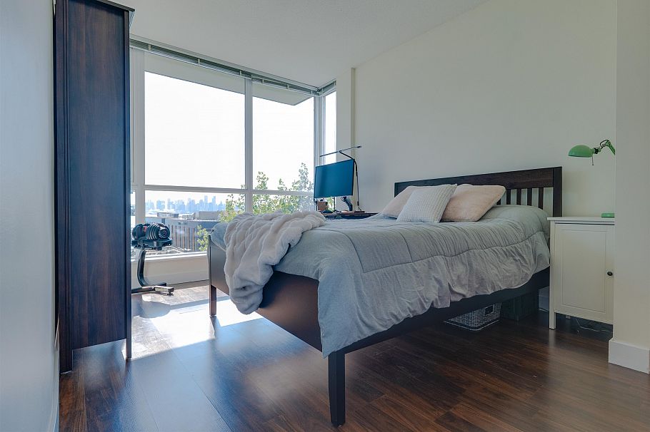 508 168 East Esplanade North Vancouver, BC - 12