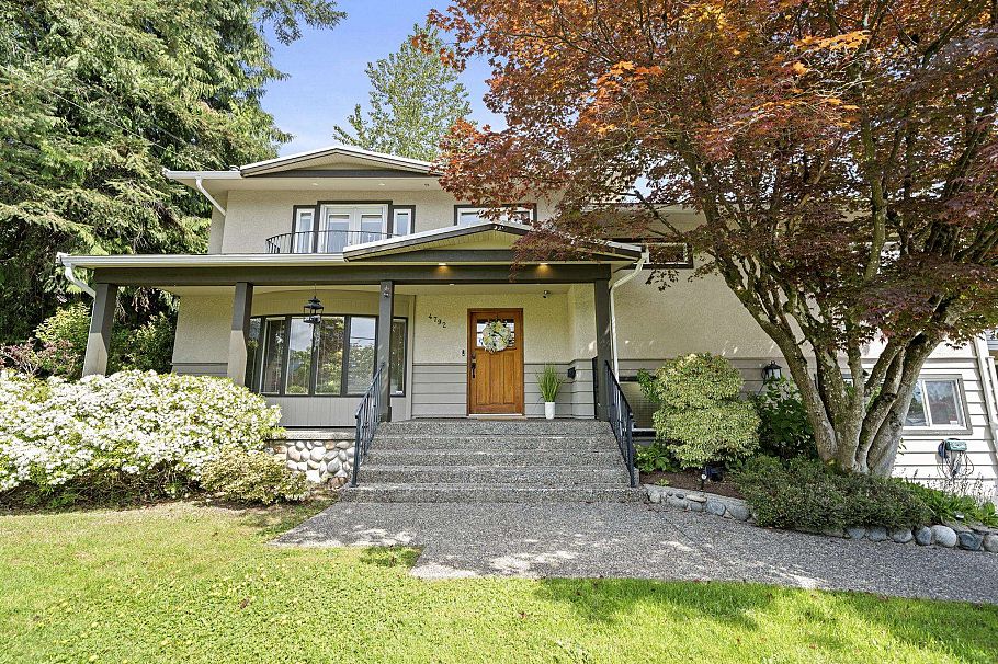 4792 Cedarcrest Avenue North Vancouver, BC - 1
