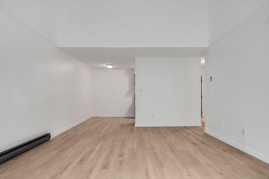 311 4363 Halifax Street Burnaby, BC - 8
