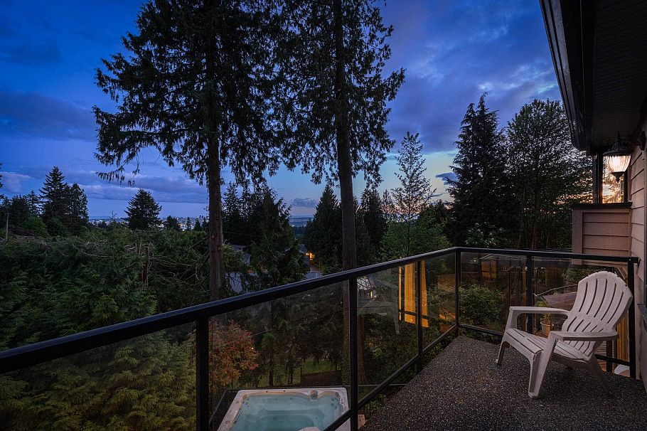 673 Sylvan Avenue North Vancouver, BC - 38