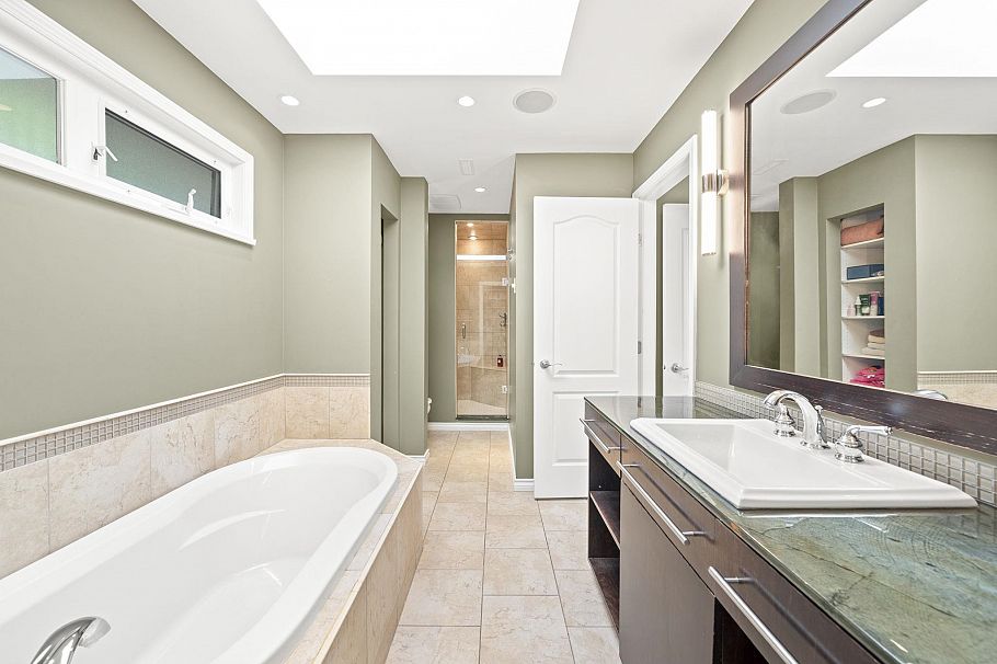 4792 Cedarcrest Avenue North Vancouver, BC - 19