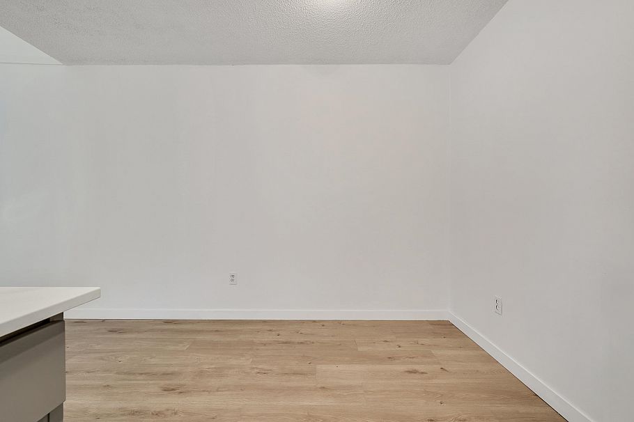 311 4363 Halifax Street Burnaby, BC - 10
