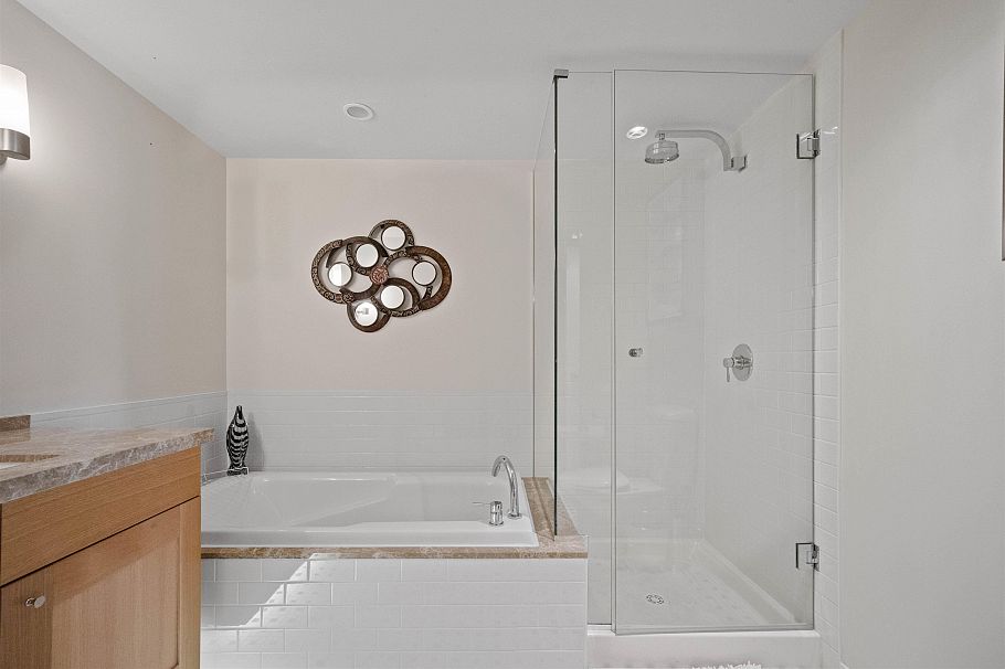 2001 821 Cambie Street Vancouver, BC - 12