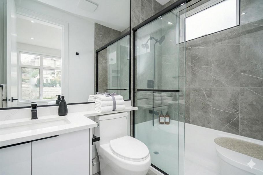 3846 Southwood Street Burnaby, BC - 14