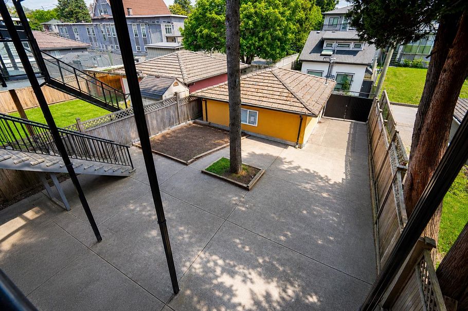 7202 Ross Street Vancouver, BC - 34