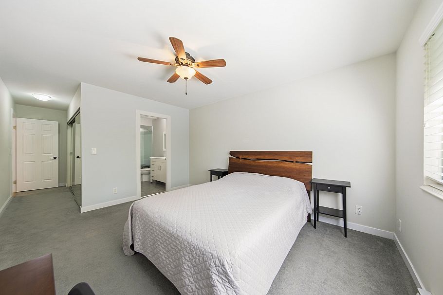 836 Roche Point Drive North Vancouver, BC - 12