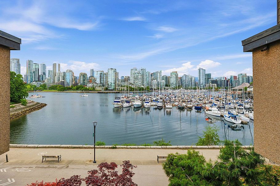 774 Millbank Vancouver, BC - 3