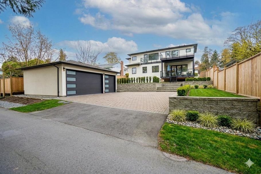 3846 Southwood Street Burnaby, BC - 32