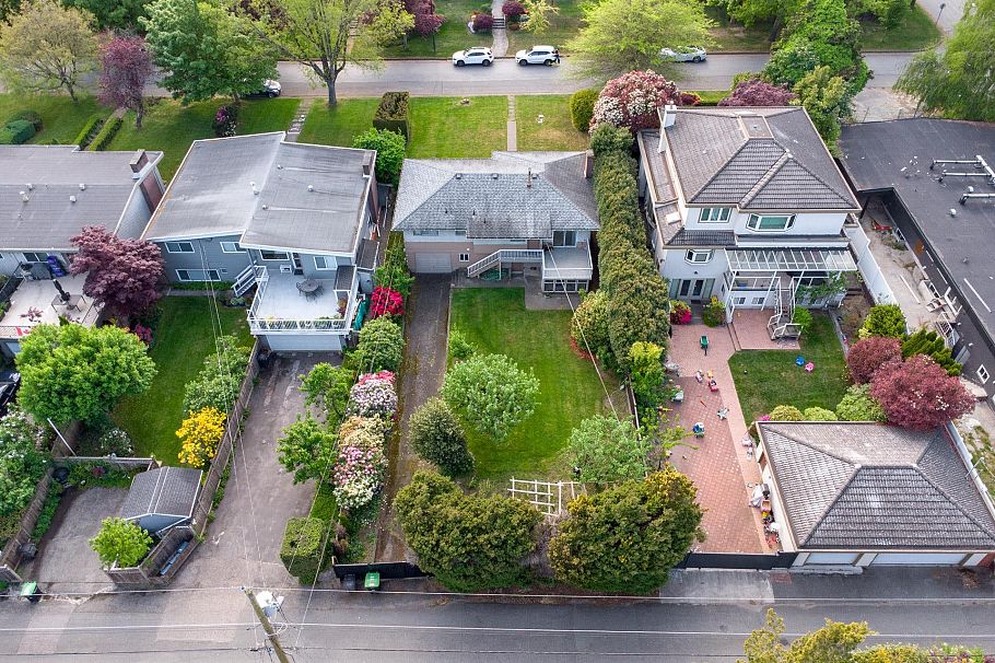 6836 Fremlin Street Vancouver, BC - 20