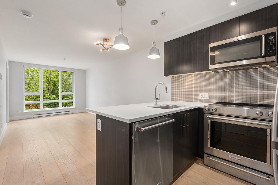 309 2477 Carolina Street Vancouver, BC - 16