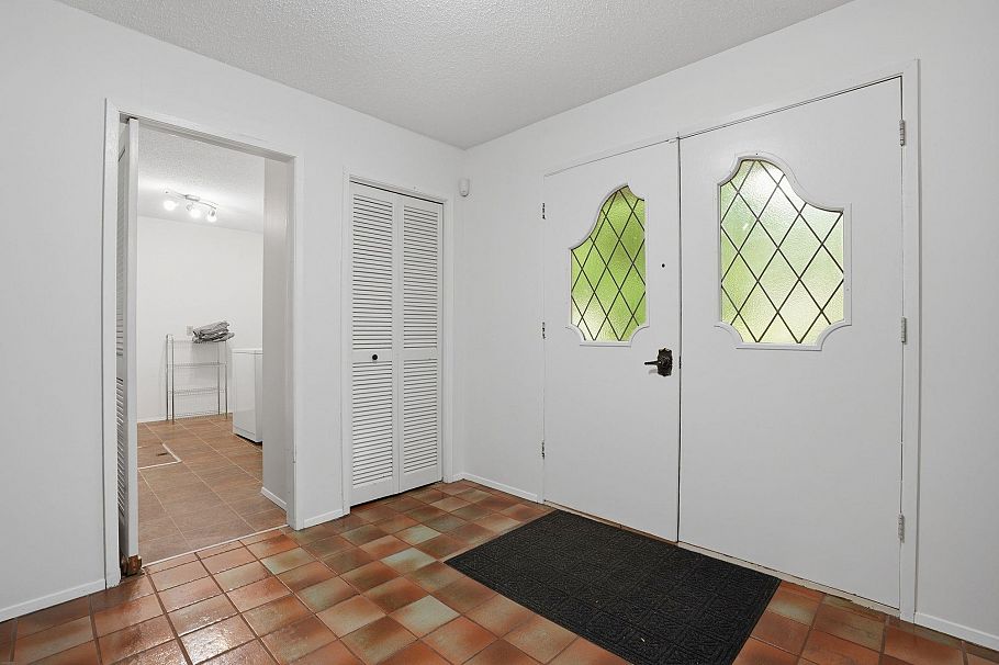 909 Seymour Boulevard North Vancouver, BC - 6