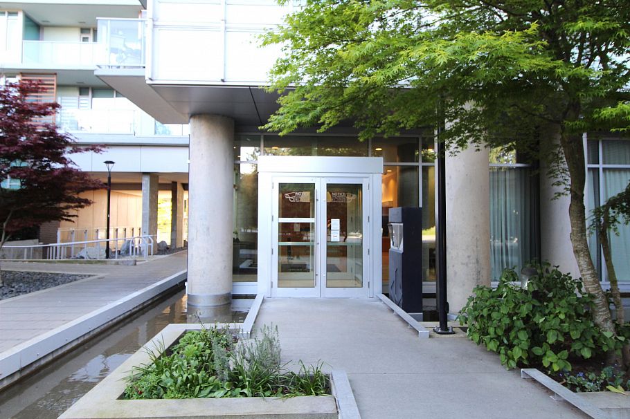 3204 8131 Nunavut Lane Vancouver, BC - 3