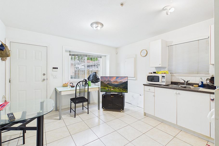 5345 Wales Street Vancouver, BC - 25