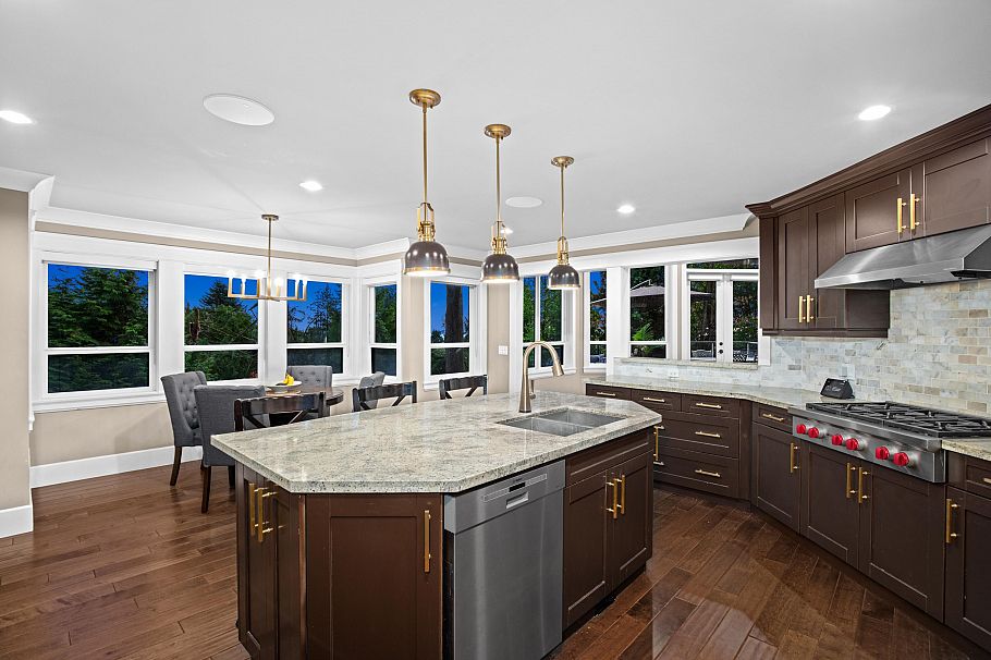 673 Sylvan Avenue North Vancouver, BC - 9
