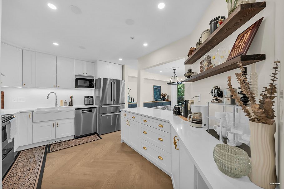 3460 Amberly Place Vancouver, BC - 11