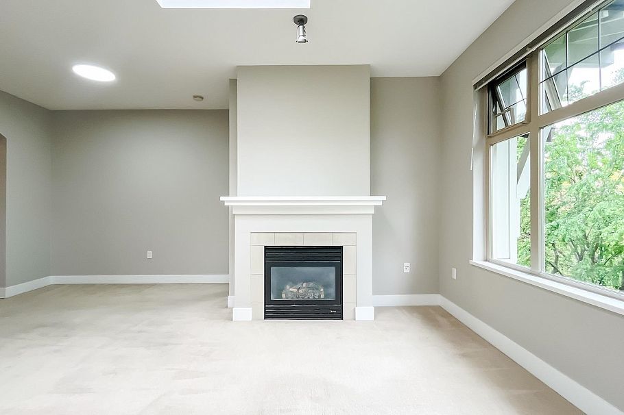 411 2083 W 33rd Avenue Vancouver, BC - 4