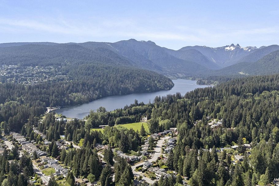 4792 Cedarcrest Avenue North Vancouver, BC - 31