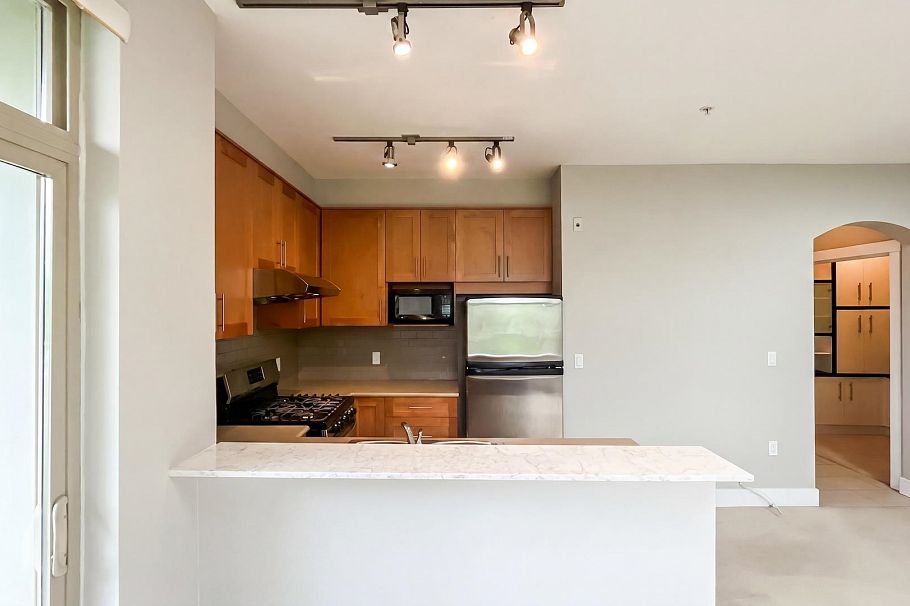 411 2083 W 33rd Avenue Vancouver, BC - 7