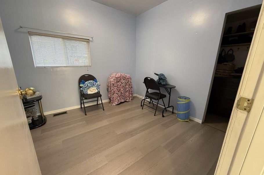1649 Grant Street Vancouver, BC - 11