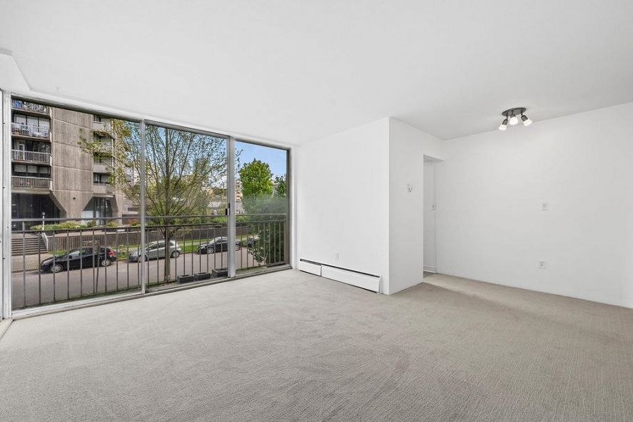 203 1250 Burnaby Street Vancouver, BC - 4