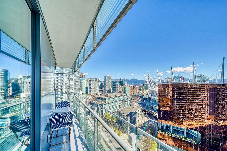 2006 89 Nelson Street Vancouver, BC - 22