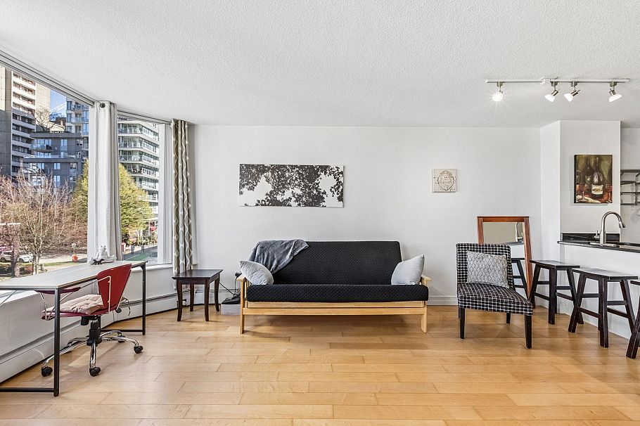 411 1330 Burrard Street Vancouver, BC - 11