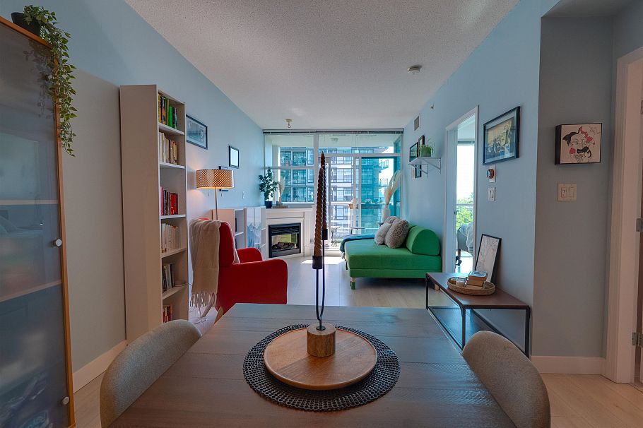 508 168 East Esplanade North Vancouver, BC - 18