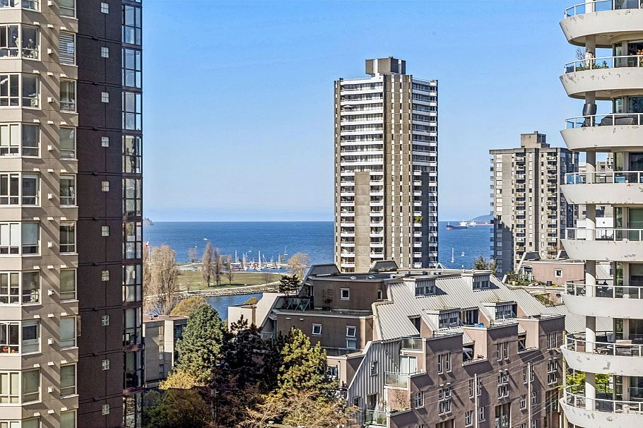 411 1330 Burrard Street Vancouver, BC - 18