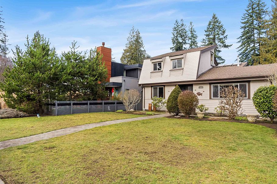 1140 W 20th Street North Vancouver, BC - 24