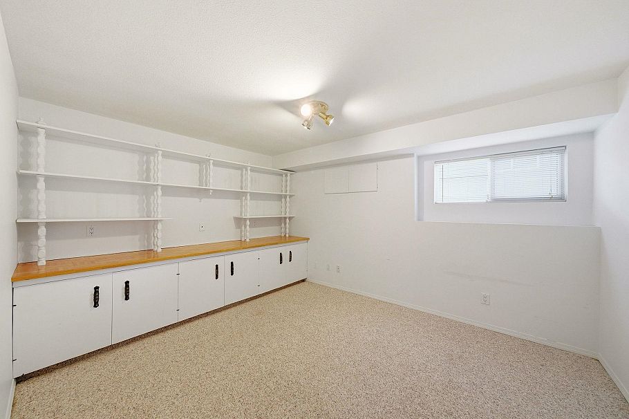 2522 Bronte Drive North Vancouver, BC - 16
