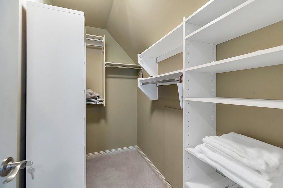 950 Seymour Boulevard North Vancouver, BC - 30