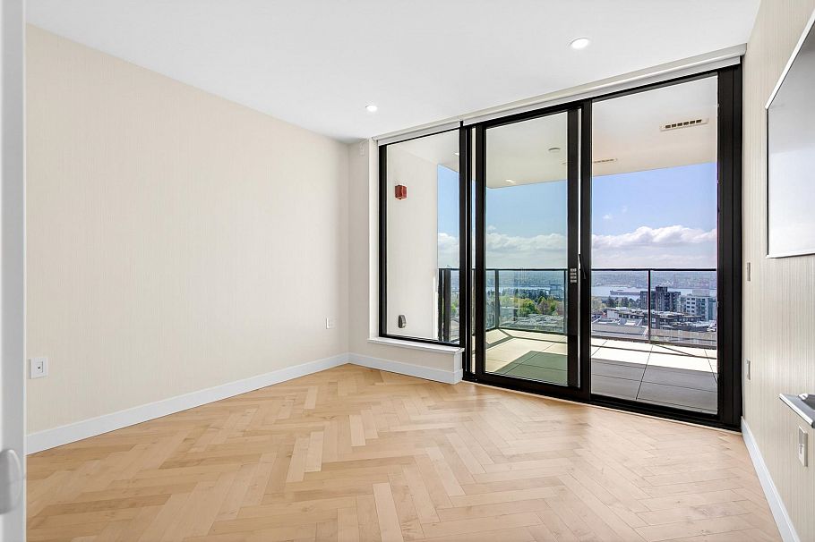 1203 135 E 13th Street North Vancouver, BC - 27