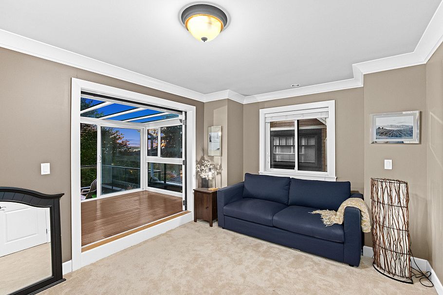 673 Sylvan Avenue North Vancouver, BC - 24