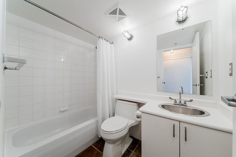 431 289 Alexander Street Vancouver, BC - 16