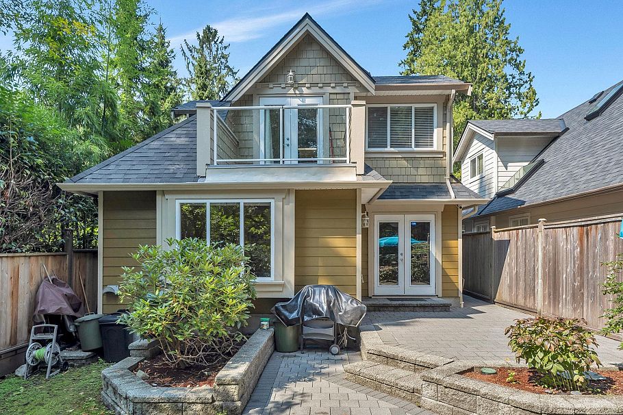950 Seymour Boulevard North Vancouver, BC - 3