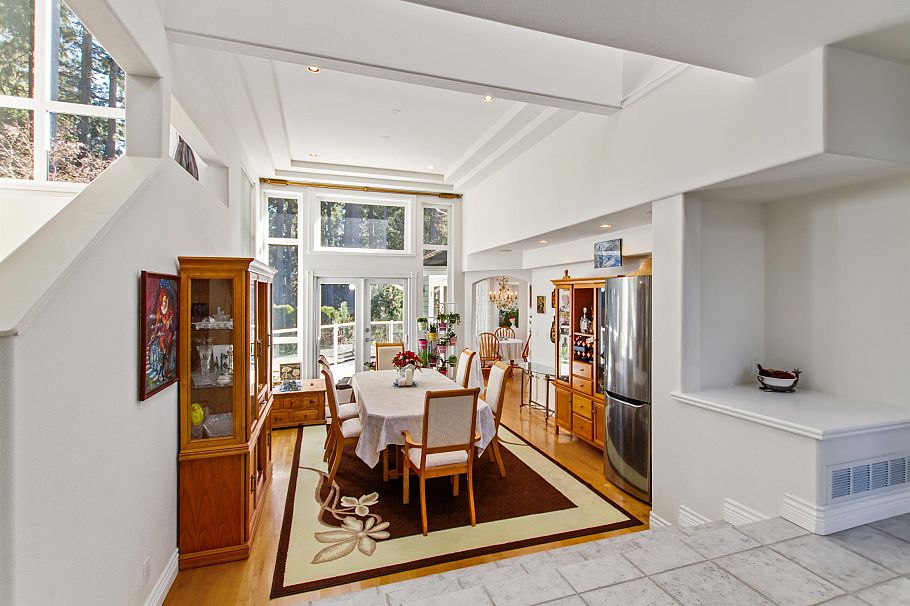 3866 Michener Way North Vancouver, BC - 6