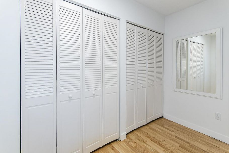 303 1610 Chesterfield Avenue North Vancouver, BC - 18