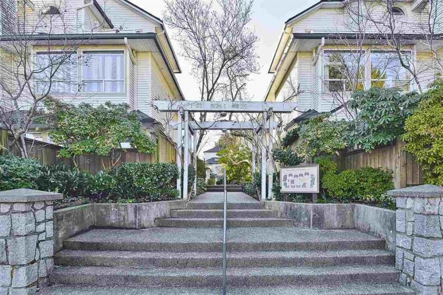 28 4311 Sophia Street Vancouver, BC - 1