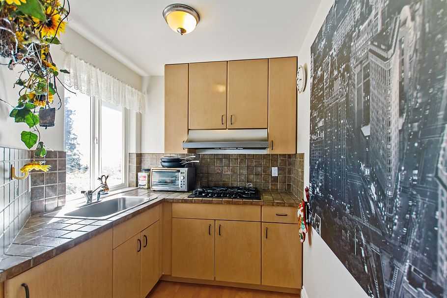 3866 Michener Way North Vancouver, BC - 13