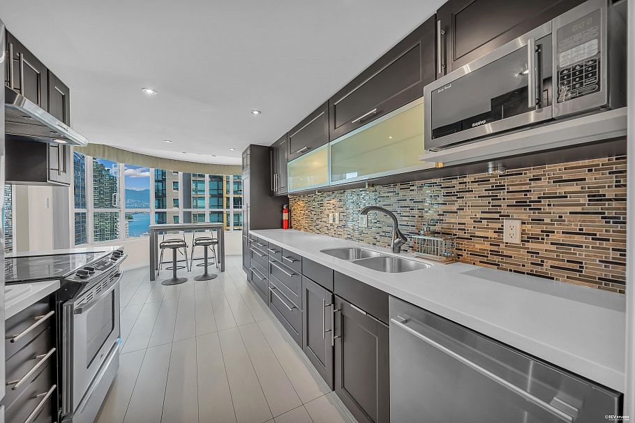 601 717 Jervis Street Vancouver, BC - 13