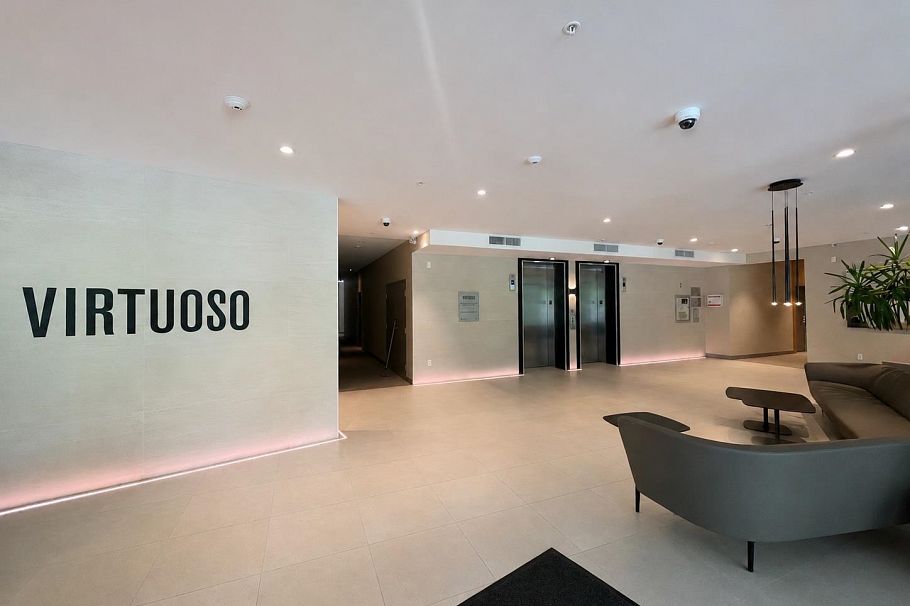 417 3581 Ross Drive Vancouver, BC - 2