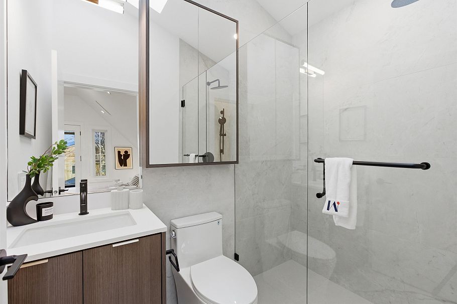 2 546 E 46th Avenue Vancouver, BC - 19