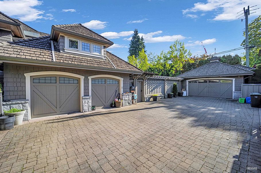 5730 College Highroad Vancouver, BC - 40
