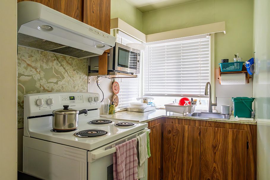 2812 E 18th Avenue Vancouver, BC - 11
