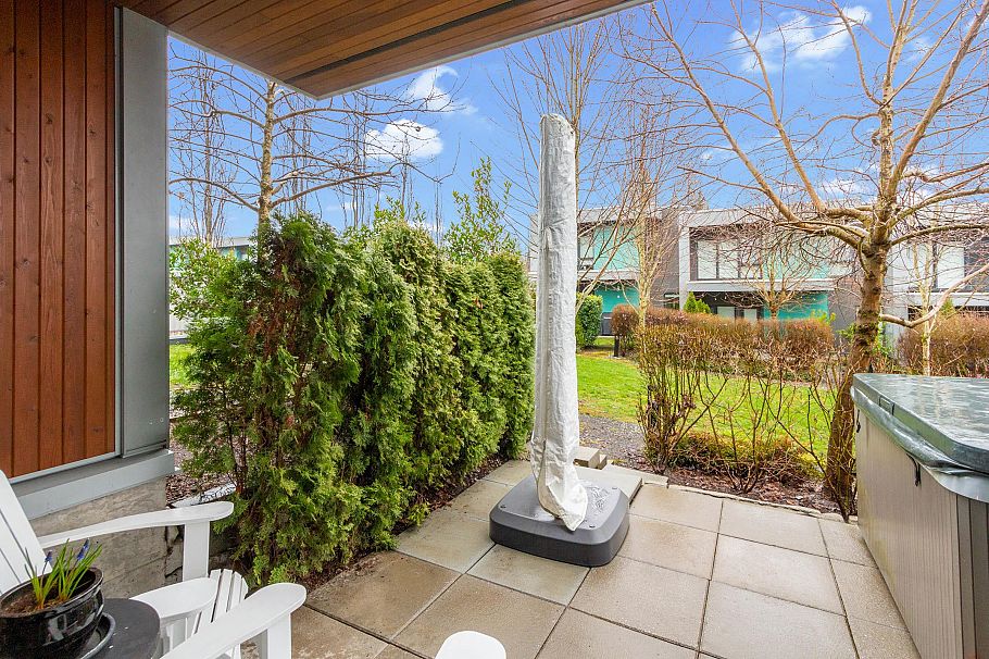 32 3595 Salal Drive North Vancouver, BC - 13