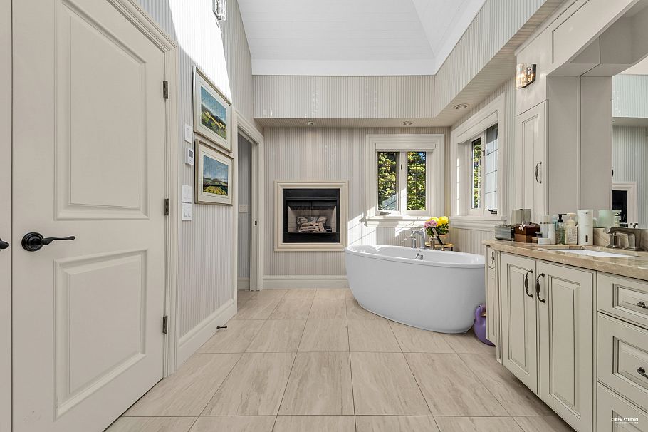 5730 College Highroad Vancouver, BC - 26