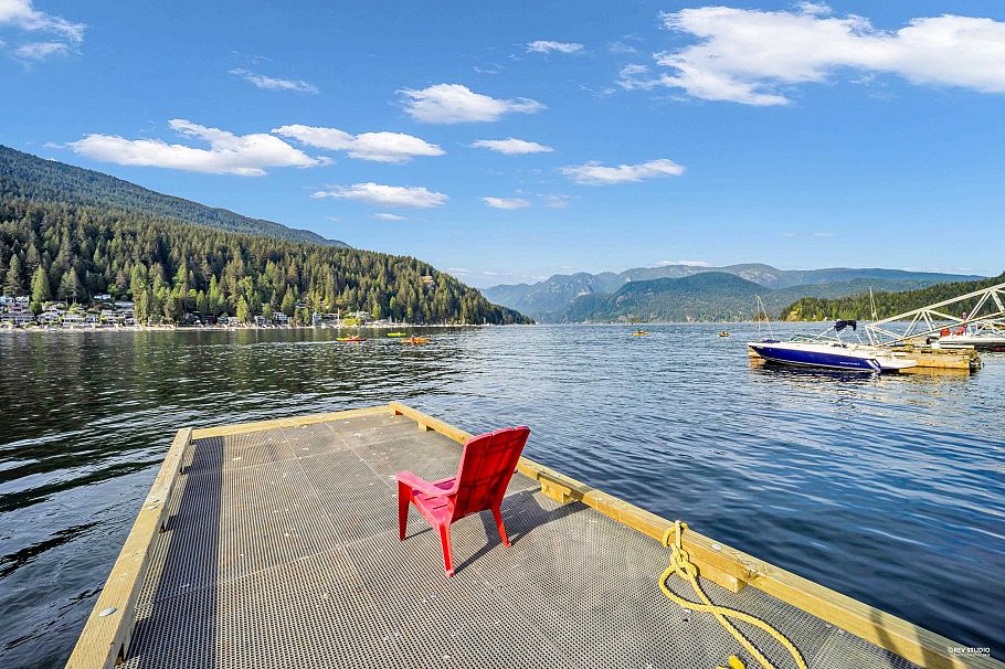 2136 Lockehaven Road North Vancouver, BC - 8