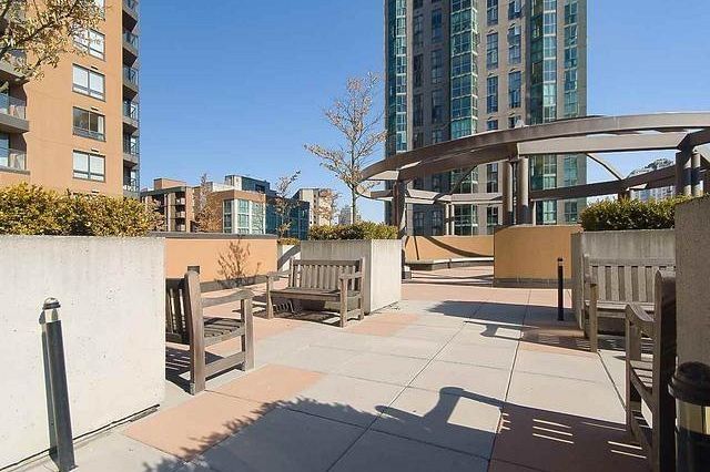 301 1189 Howe Street Vancouver, BC - 15
