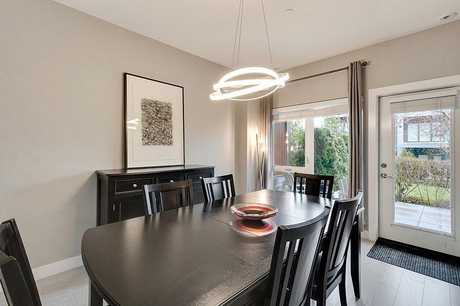 32 3595 Salal Drive North Vancouver, BC - 11
